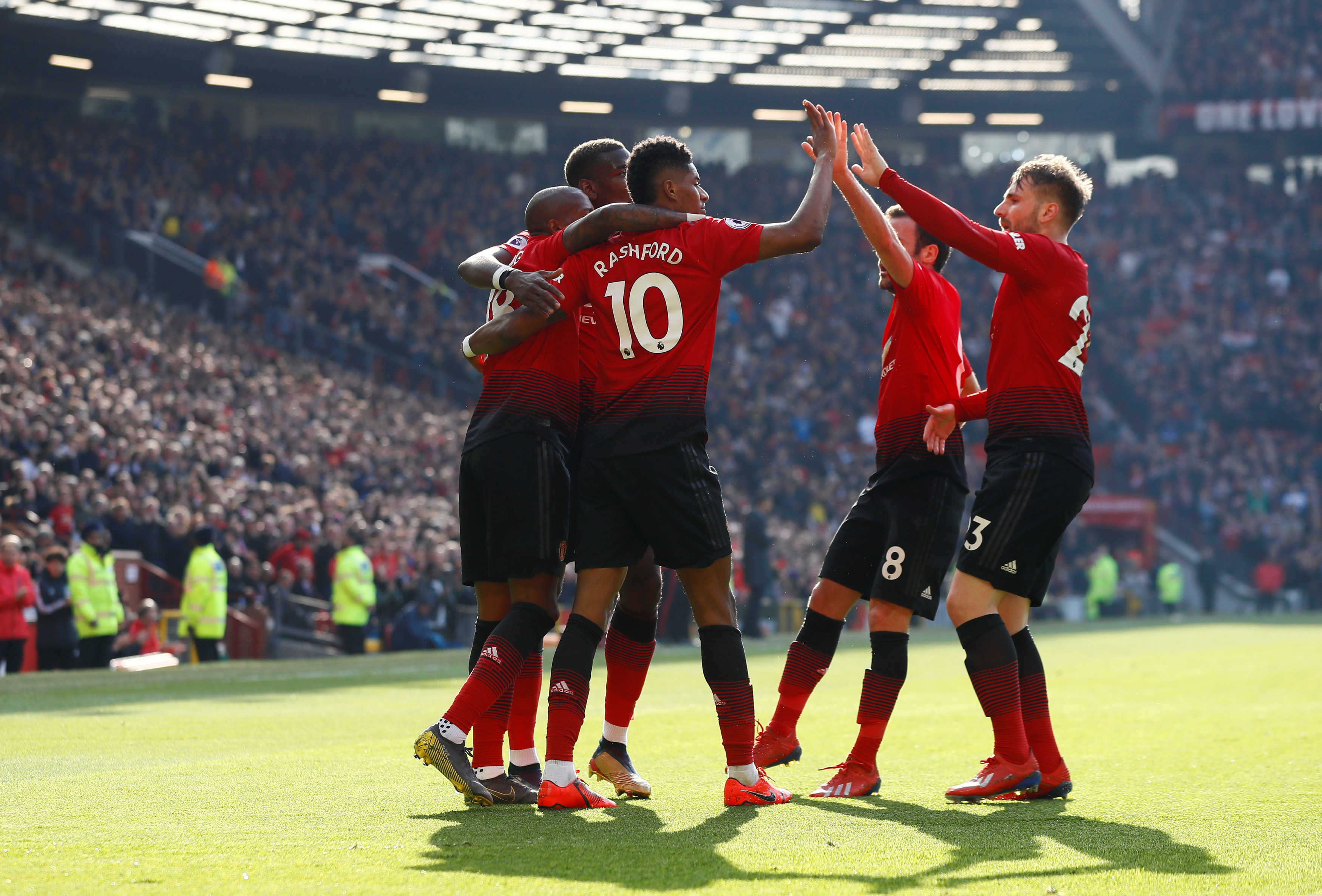 转会窗口都 转会窗口都