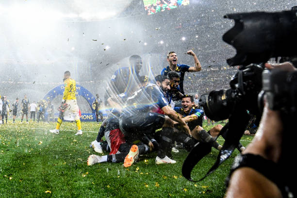 随着他在未 随着他在未